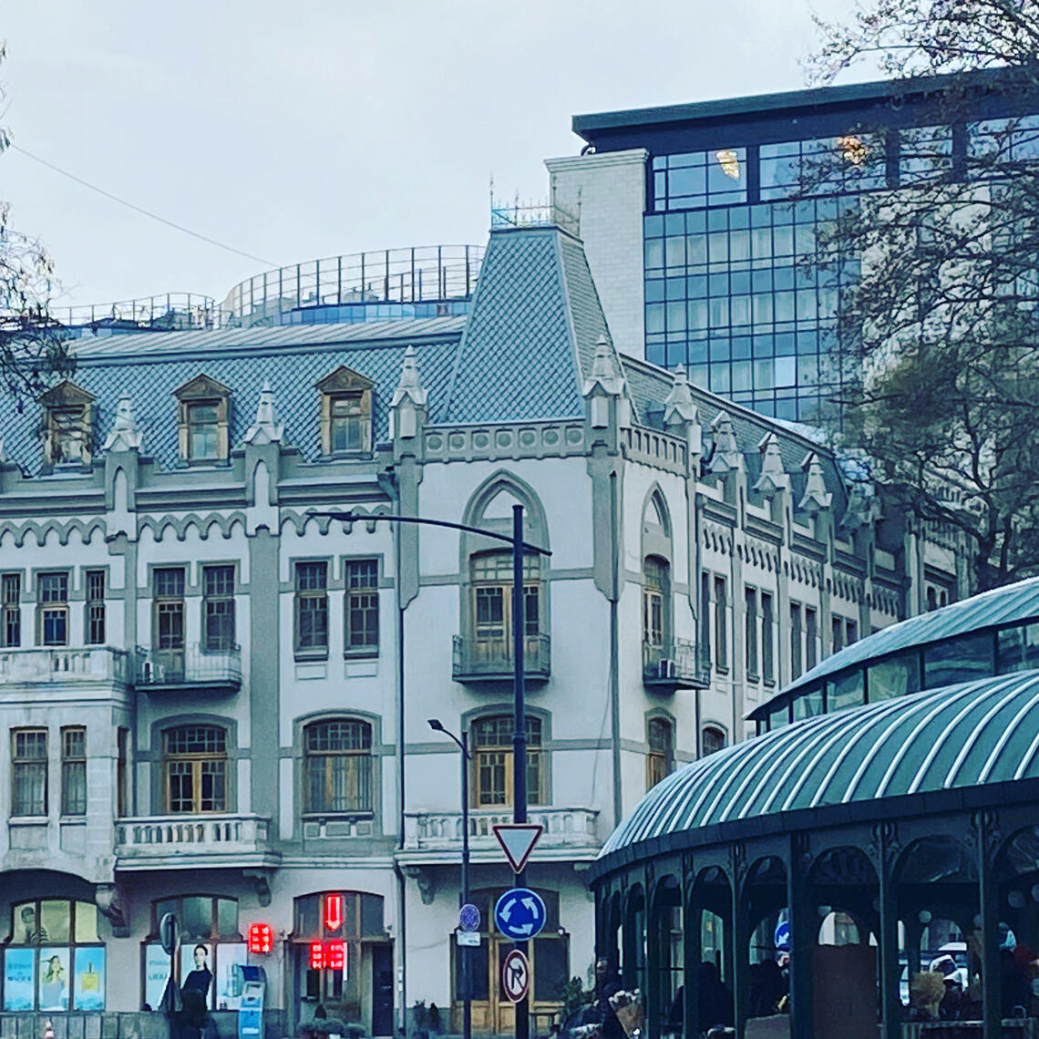 Tbilisi: centre and flower market